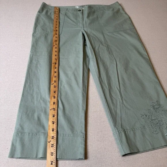 FRENCH LAUNDRY SPORT Women's Cotton Embroidered‎ Sage Capris Plus Size 16 - Picture 8 of 10